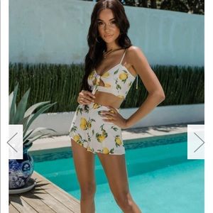 Miss Lola two piece crop set